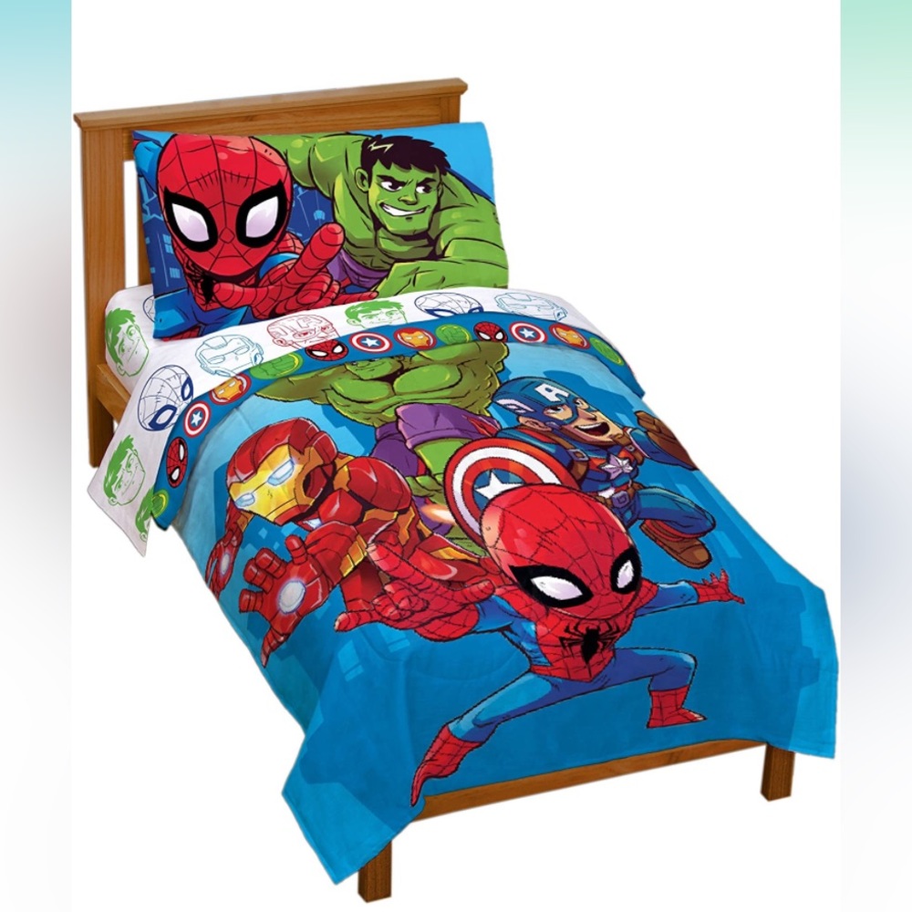 Marvel/Super Hero/Adventures Avengers - 4 Piece Toddler Bed Set